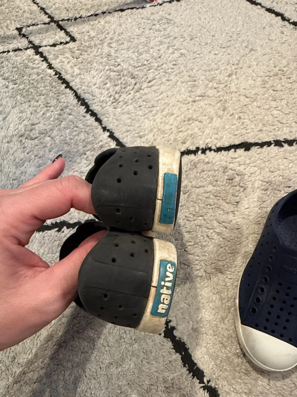 Native Jefferson Slip-On Sneakers in Black and Navy c10 - Picture 4 of 6